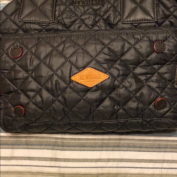 Small Sutton MZ Wallace Bag-great condition - Picture 4 of 7